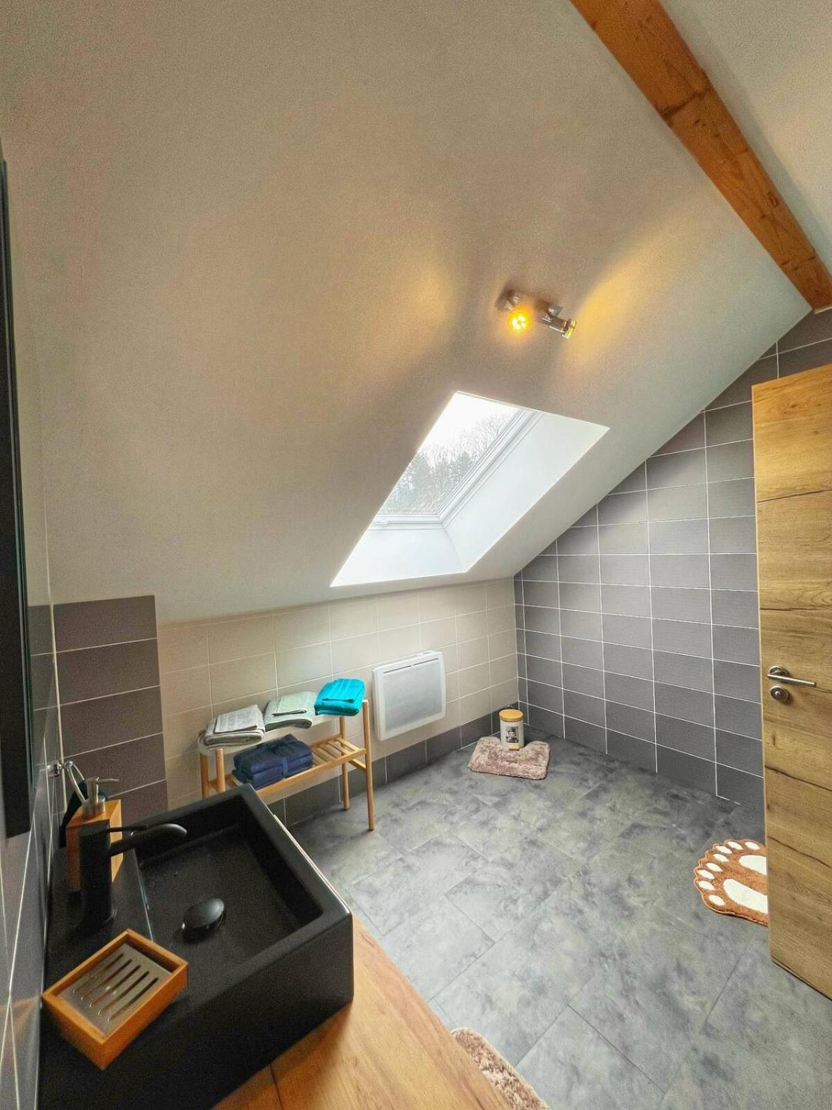 Loft Spacieux En Pleine Foret Bining Kültér fotó